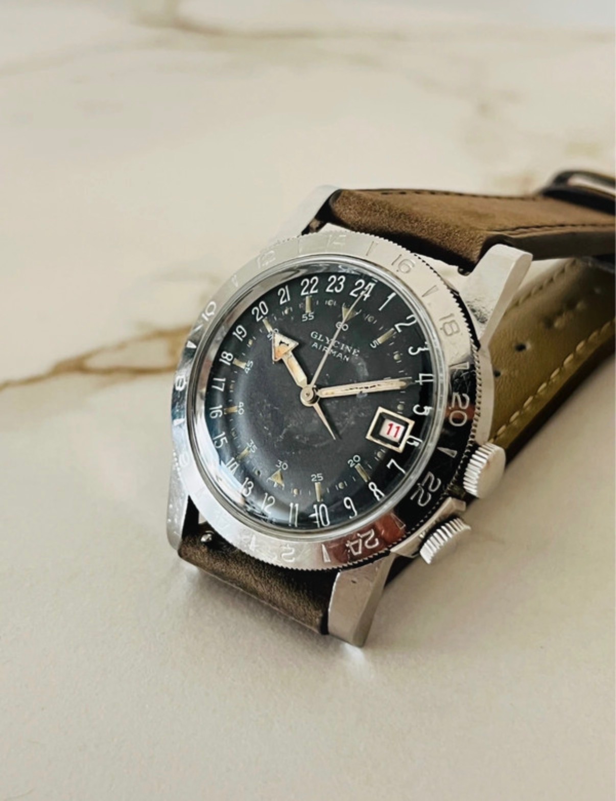 Orologio vintage Glycine Airman – Prima Generazione Anni ’50 Calibro Felsa 692 | Automatico | Quadrante 24 Ore | Doppia Corona | Lunetta 24H | Data | 36 mm | Anni ’50 — foto 1