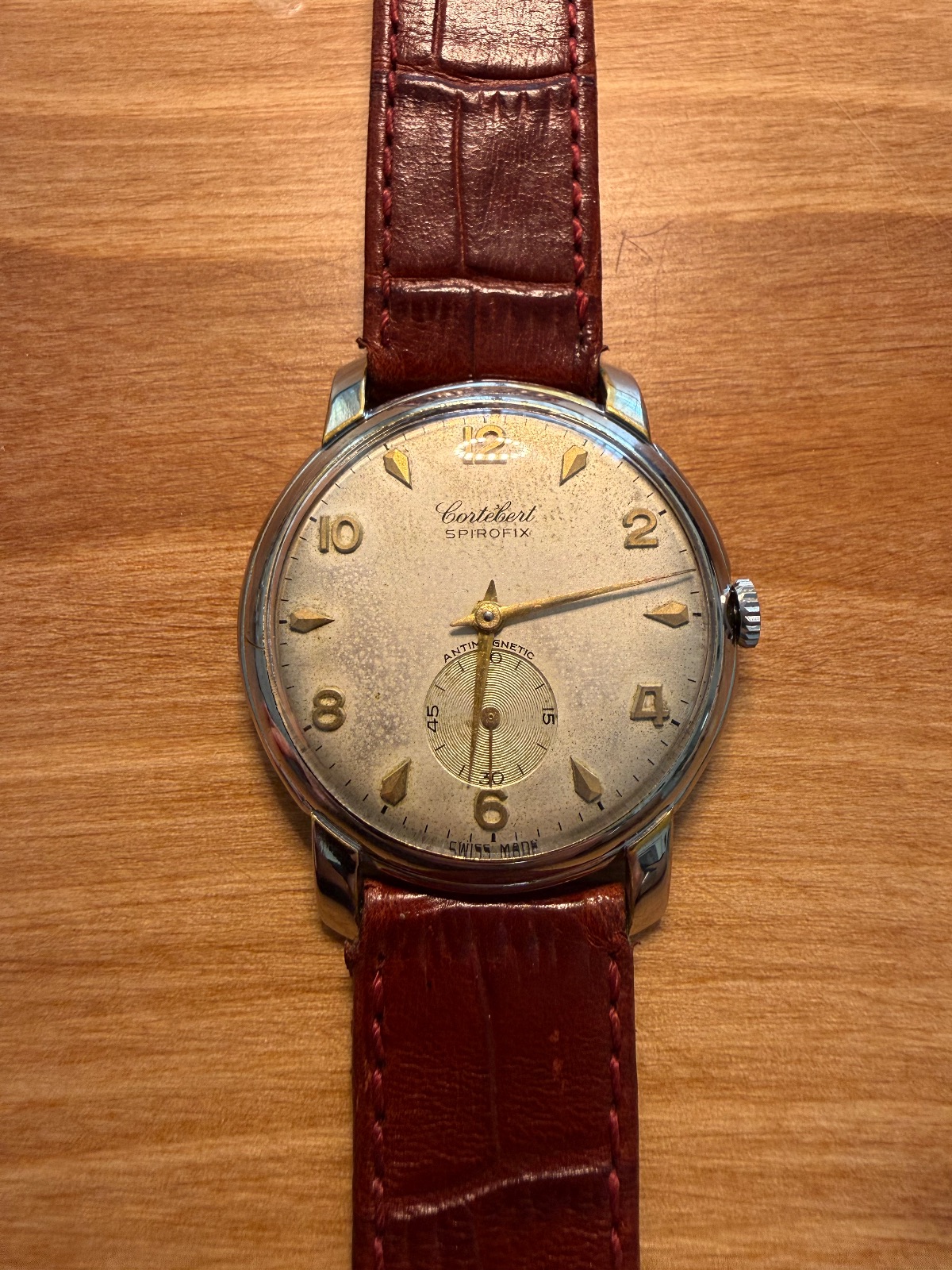 Orologio vintage Cortébert Spirofix - Calibro 677 · Antimagnetic · Piccoli secondi · Cassa 38 mm circa · Anni ’40/’50 — foto 1